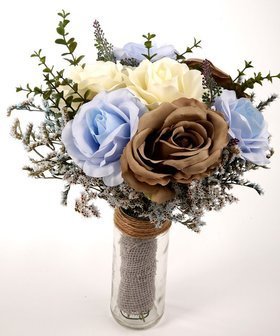Bukiet 30/30 cm - sztuczne kwiaty róże z suszonymi roślinami zatrwianem 35/35 cm