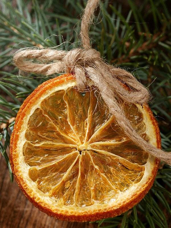 Suszone plastry pomarańczy 12 szt. – naturalna dekoracja świąteczna DIY
