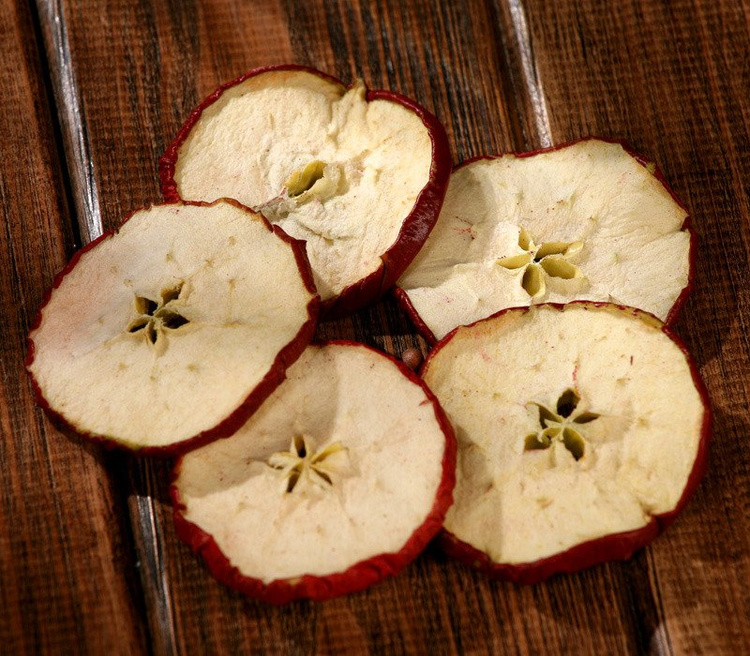 Suszone jabłka w plastrach 12 szt/op czerwone