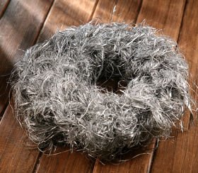 Świąteczny wianek ze srebrnego sianka ok 30 cm