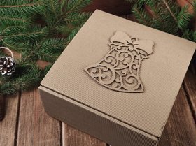 Pudełko prezentowe wypełnione wełną drzewną  10x22x22 cm